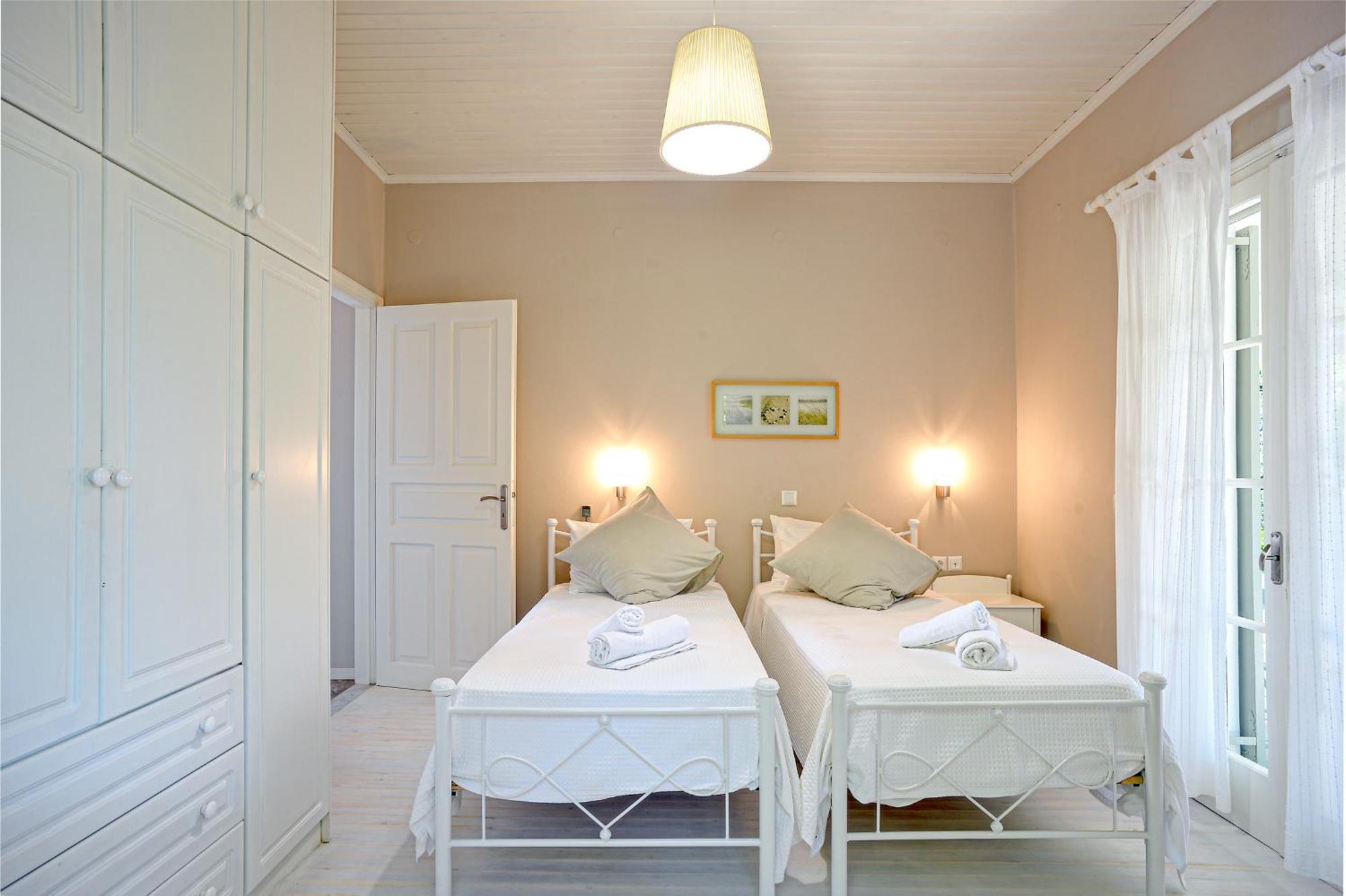 Lioniskari Seaviews - Paxoi'S Private Pool Oasis Villa Porto Ozias ภายนอก รูปภาพ